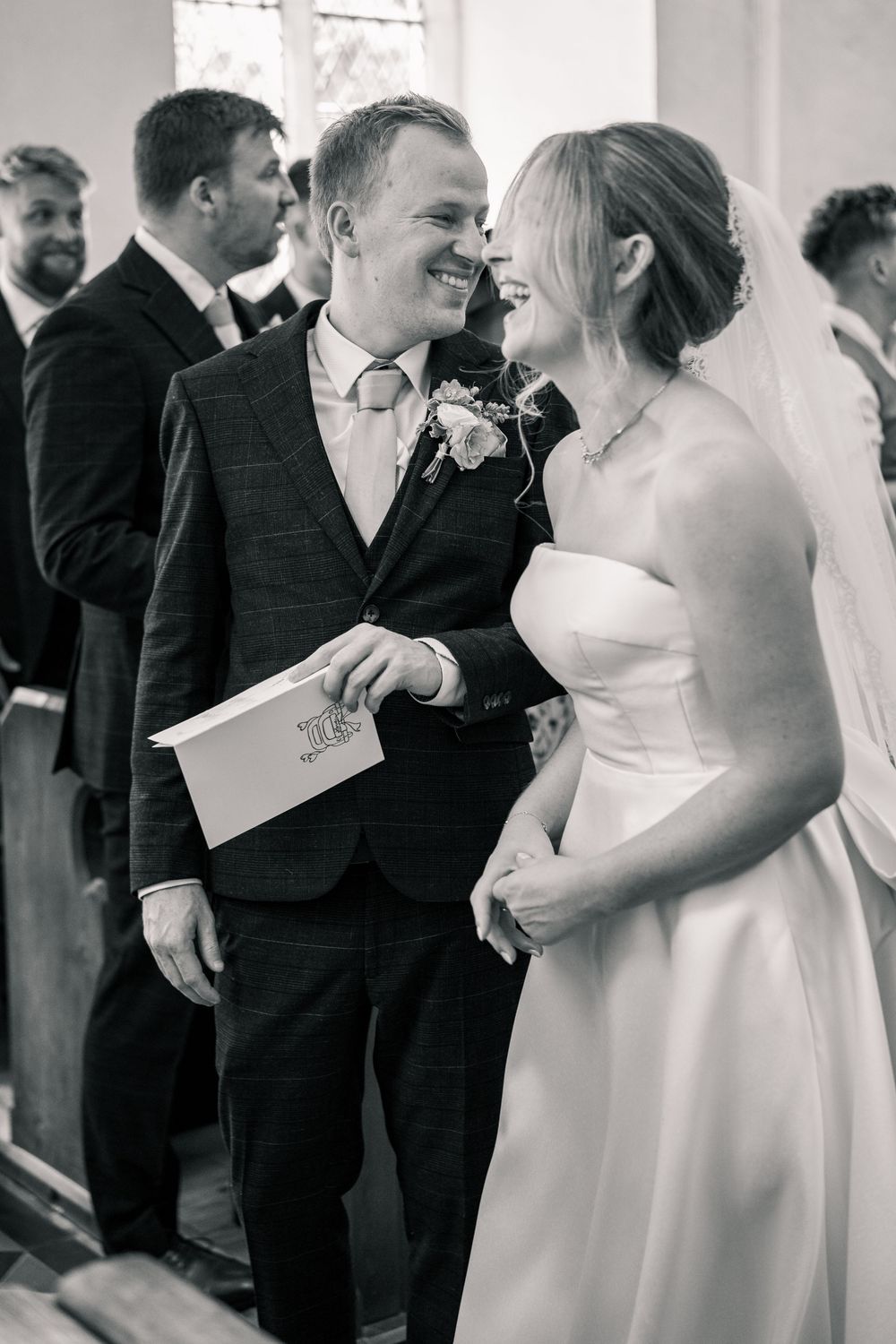 SUFFOLK WEDDING PHOTOGRAPHY - CHURCH WEDDING