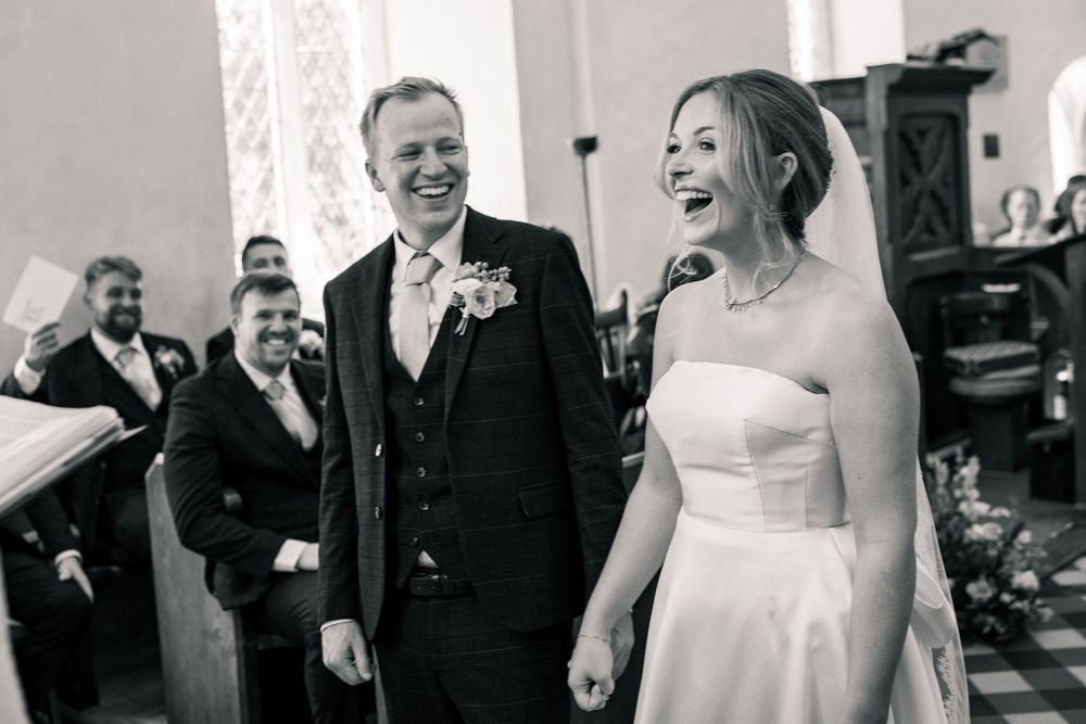 SUFFOLK WEDDING PHOTOGRAPHY - CHURCH WEDDING
