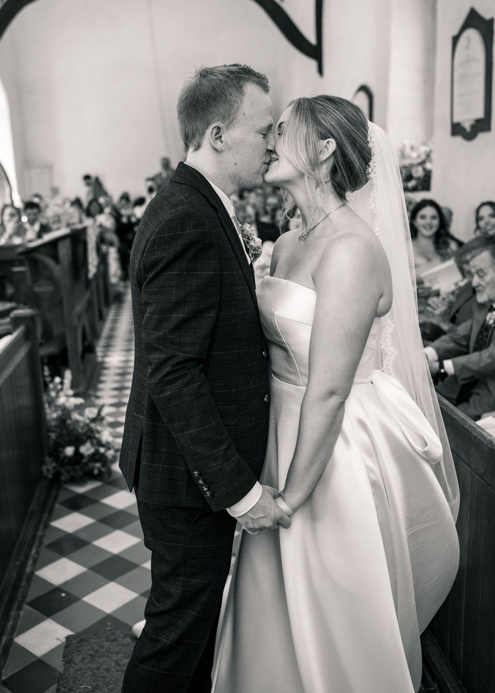 SUFFOLK WEDDING PHOTOGRAPHY CHURCH WEDDING