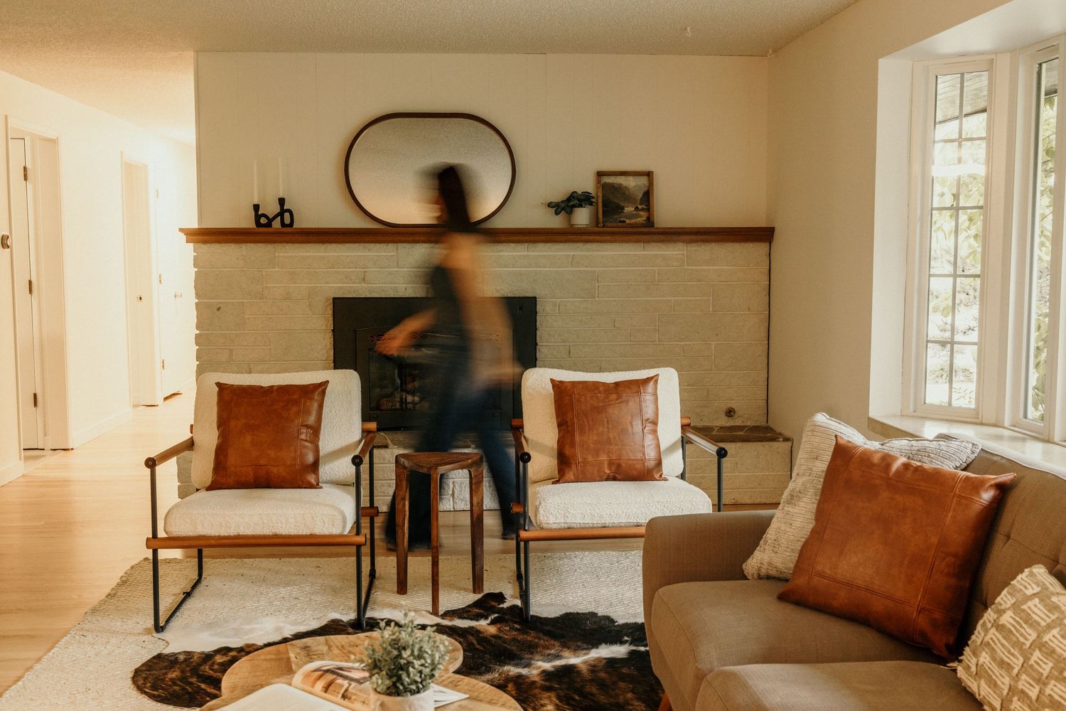 Real estate brand photography for agents and businesses. Professional, authentic photos that highlight properties, teams, and realtor brandi