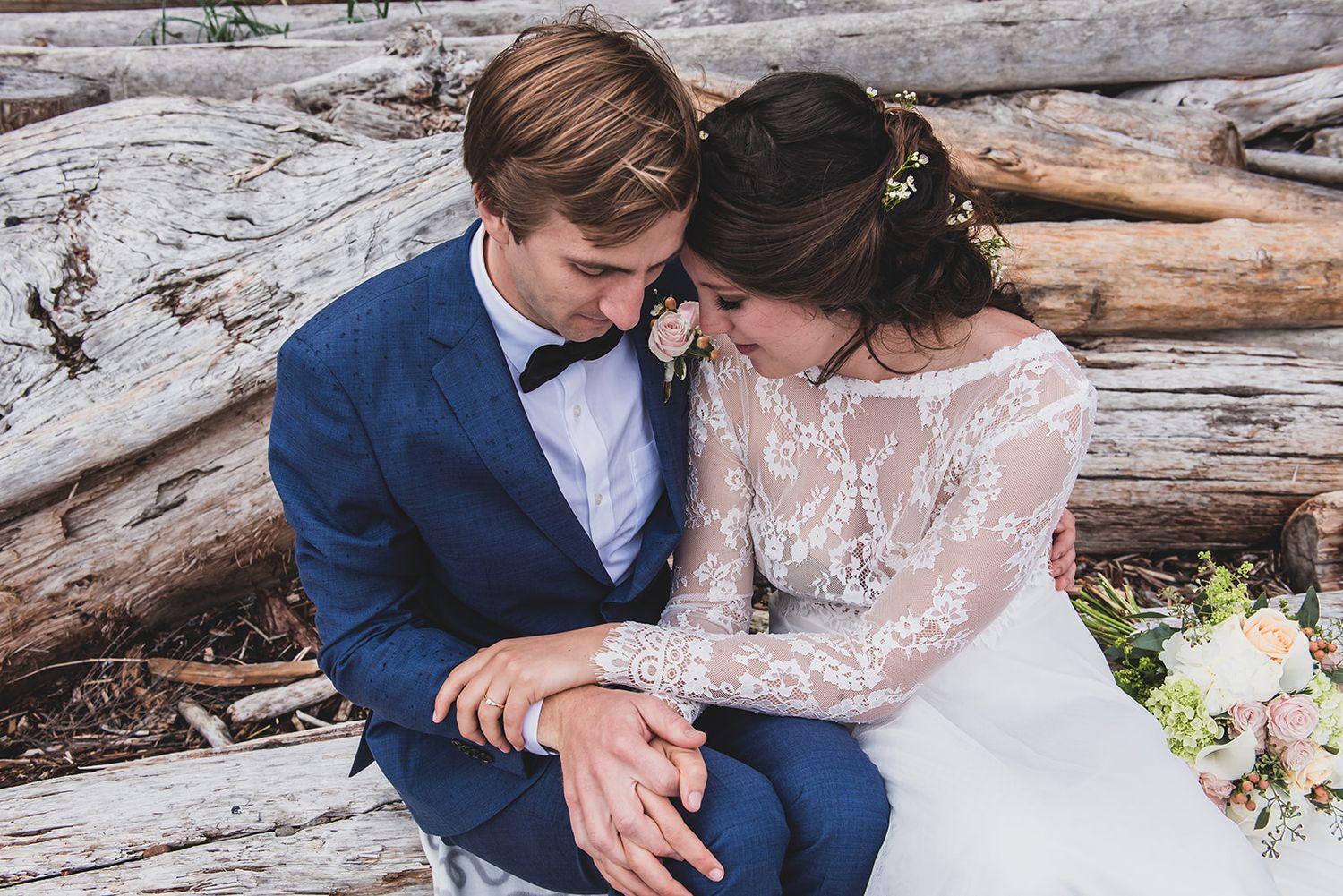 wedding couple on vancouver island beach