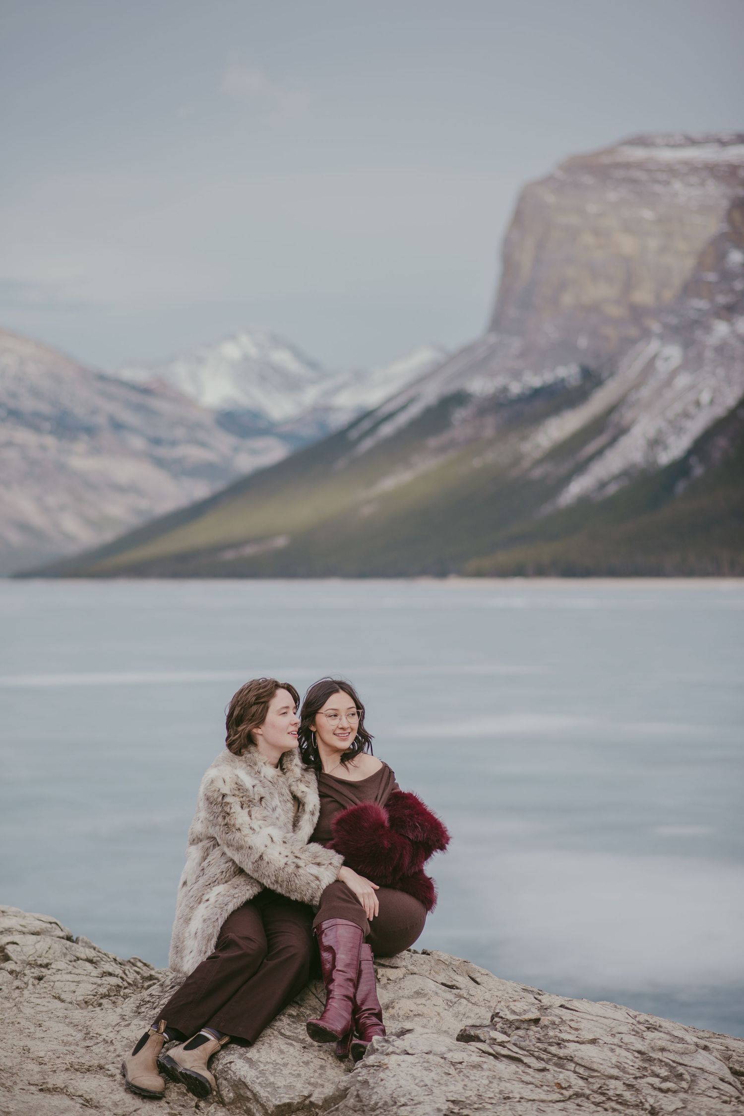 Lake Minnewanka I Banff  Engagement