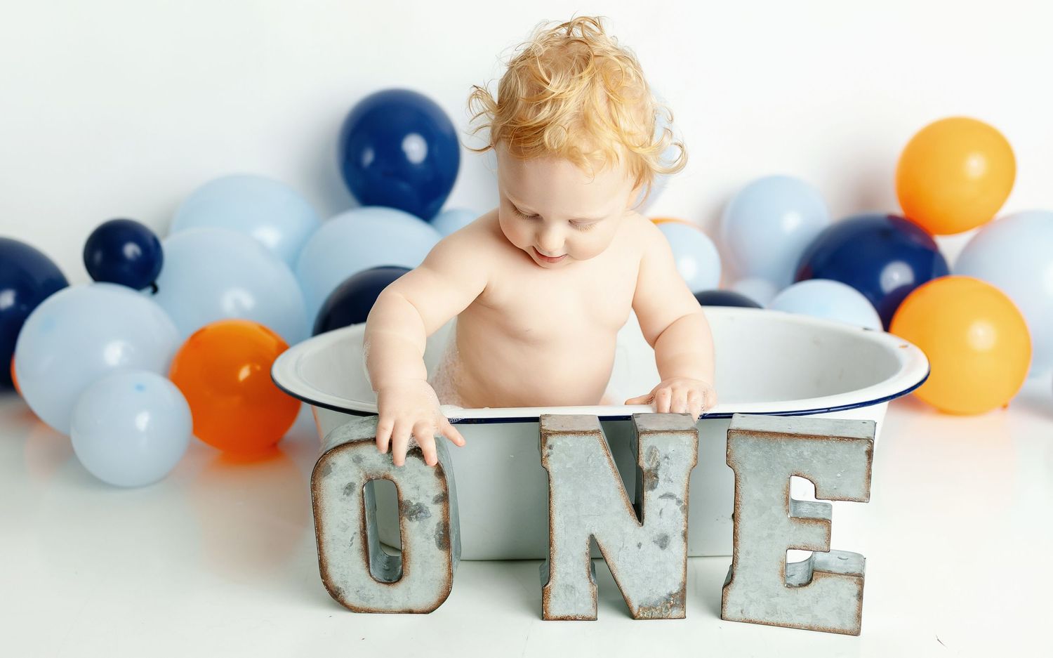 Little boy in a tub for 1st pics. Greenville sc newborn photographer, Easley sc newborn photographer, Greenville sc newborn photos