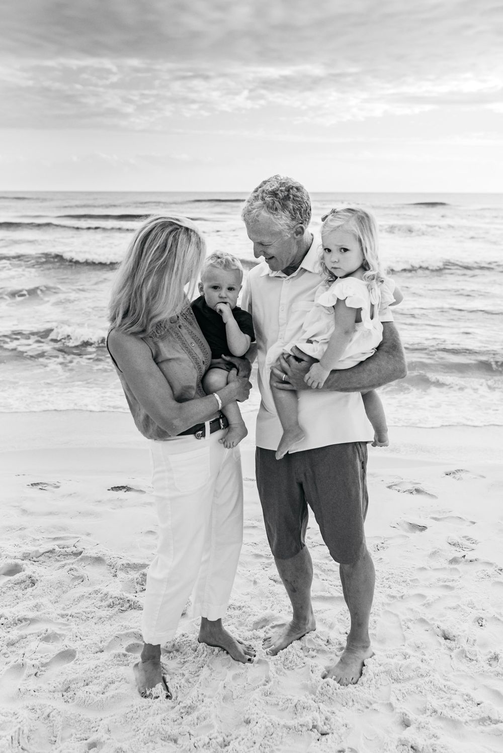 Pictures with the grandkids. How is traffic getting to the beach. The best time to book a photo session. Family photo sessions during sunset
