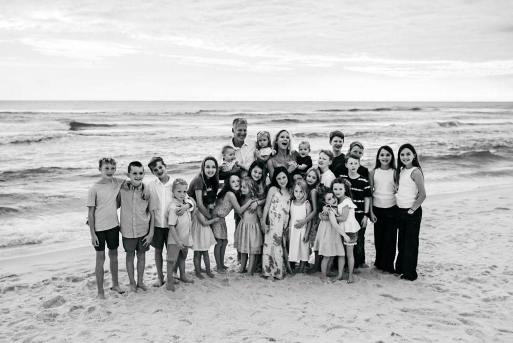 Best last minute Christmas gifts in Fort Walton Beach. Sunset photo service in Okaloosa Island. sunrise family service. Turquoise water pics
