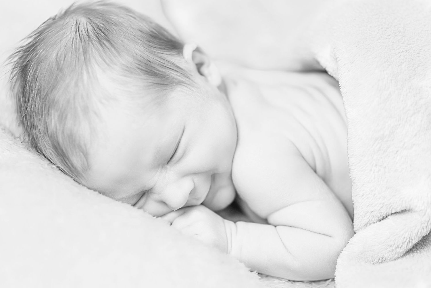 újszülött fotózás, newborn photography, lovely details, apró lábacskák, apró részletek, első napok, családi, lifestyle fotózás, stúdió fotók