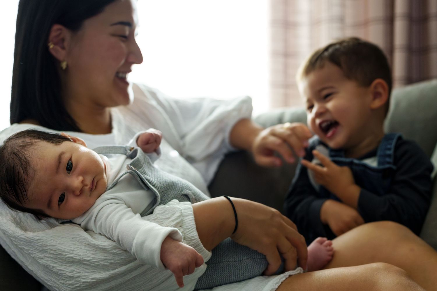 Lifestyle newborn photography session at home in New Orleans