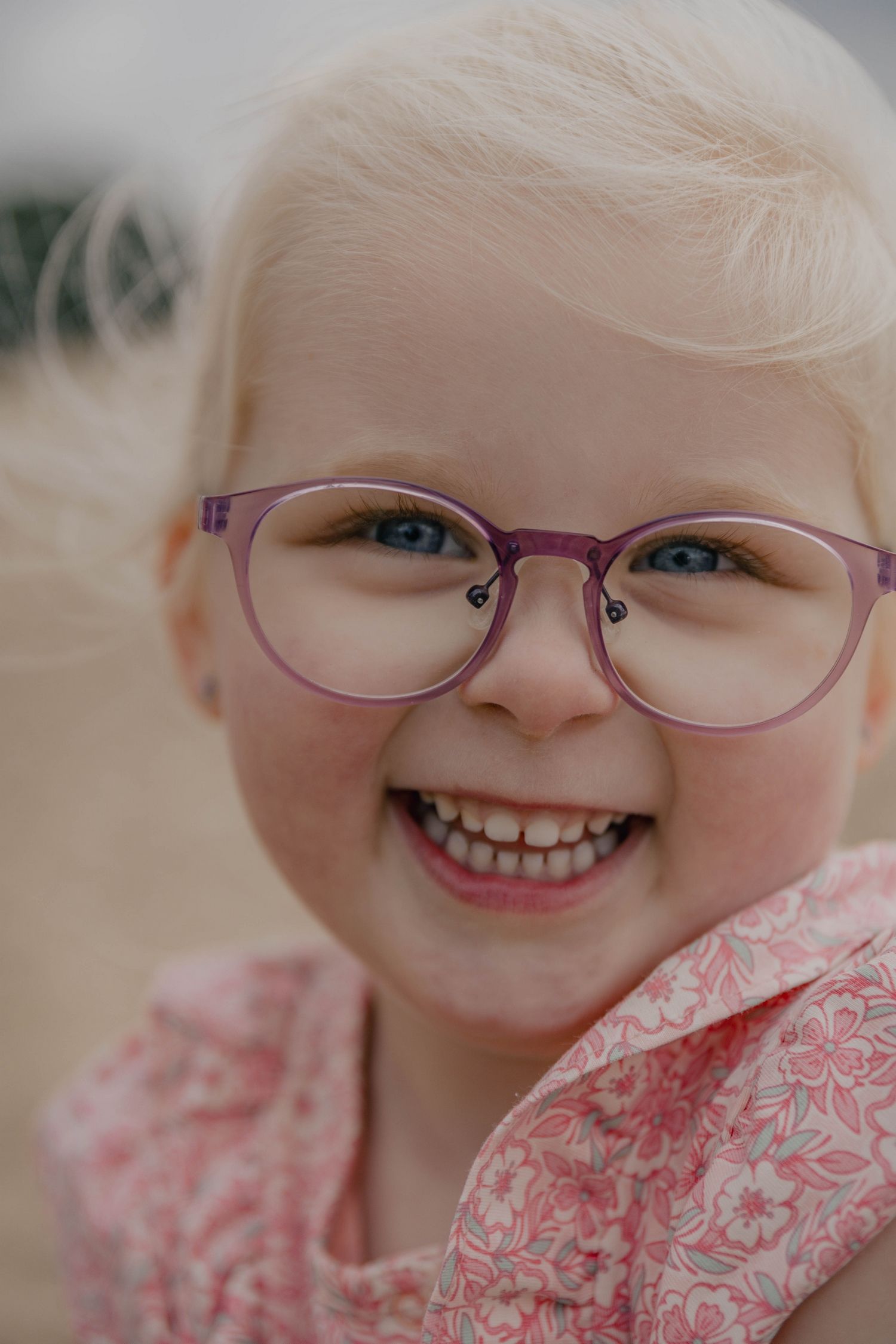 Fotograaf Friesland kale duinen appelscha natuurlijk spontaan groepsfoto's en individuele portretten kinderen grote groepen verbinding
