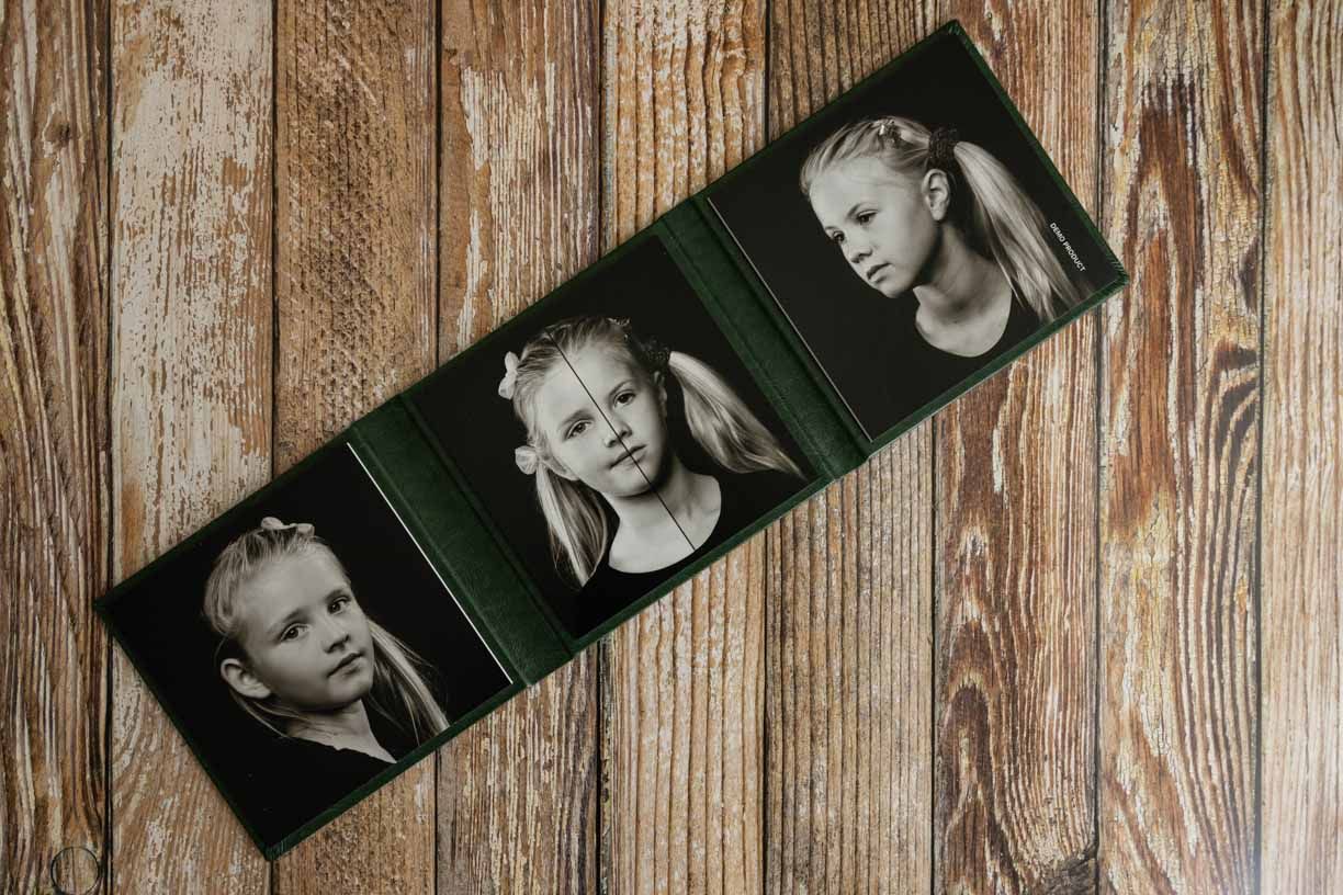 drieluik product met een duoportret zusjes en 1 normaal portret