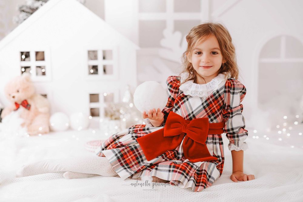 servizio fotografico Natale 2025 per bambini e famiglie, catania, presso lo studio fotografico antonella platania photography