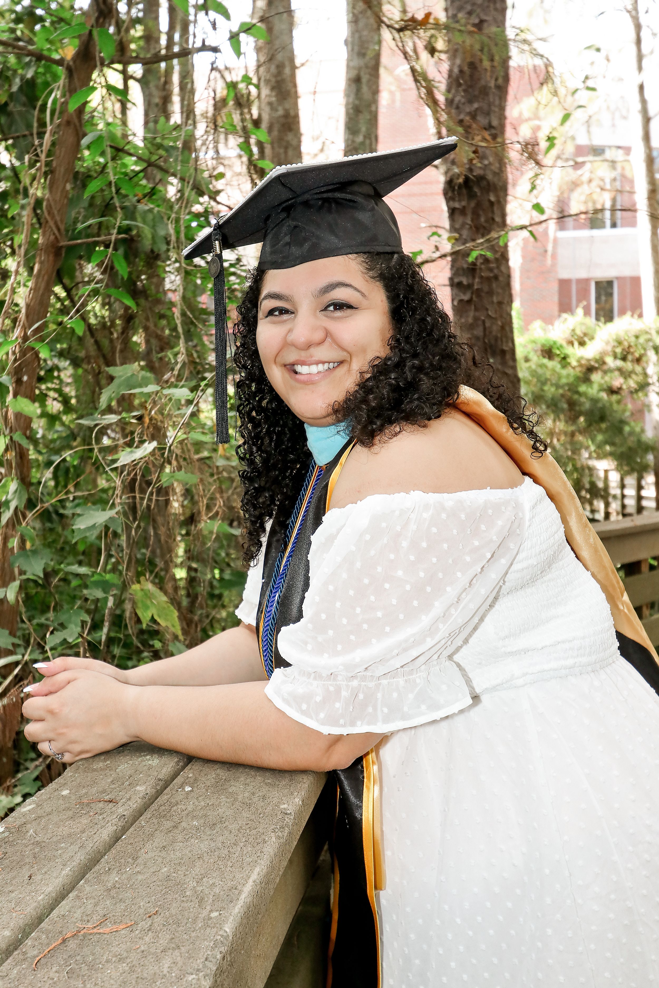 Senior photo session in Orlando, Florida – captured by Lucy Knox Photography. UCF