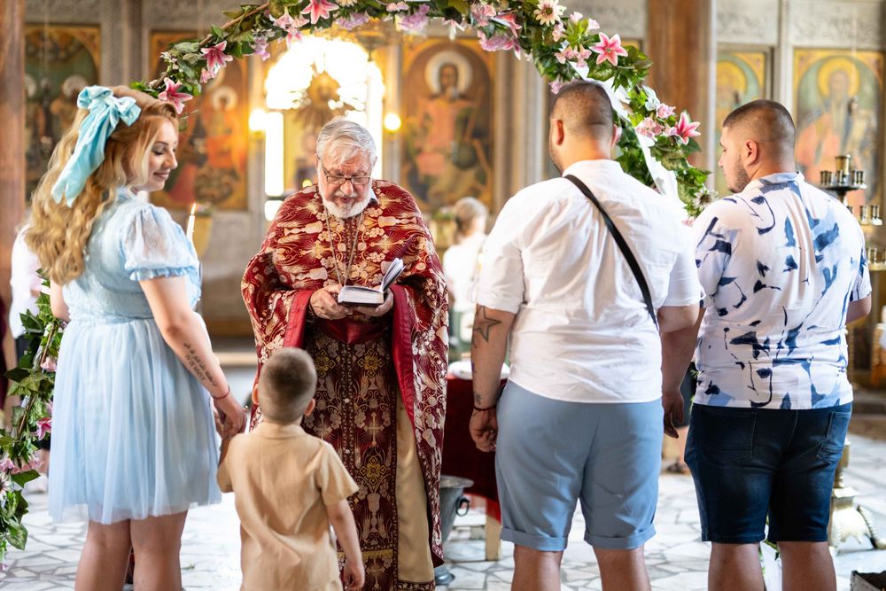 фотограф кръщене София, Велико Търново, Арбанаси
кръщене снимки
професионален фотограф за кръщене
фотосесия кръщене
заснемане на кръщене