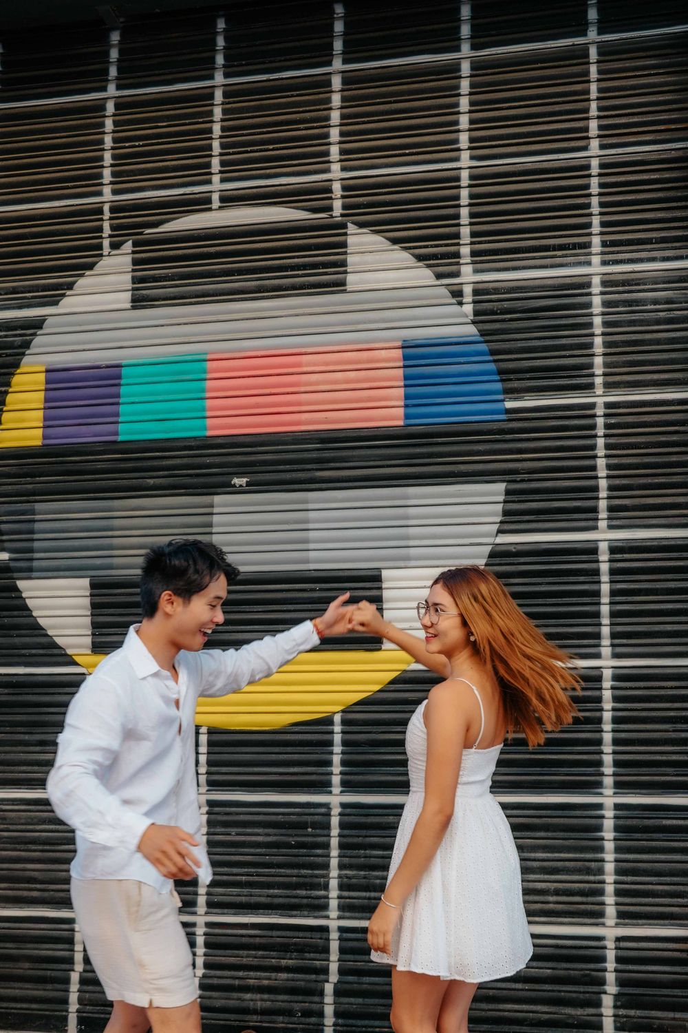 Authentic love story photos Poblenou