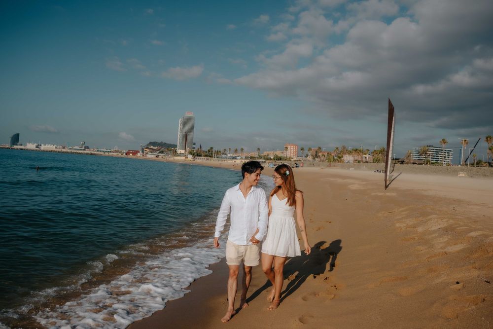 Morning couple photography Poblenou Barcelona