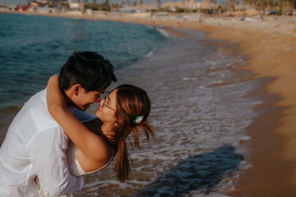 Kalun & Ori couple photoshoot Poblenou