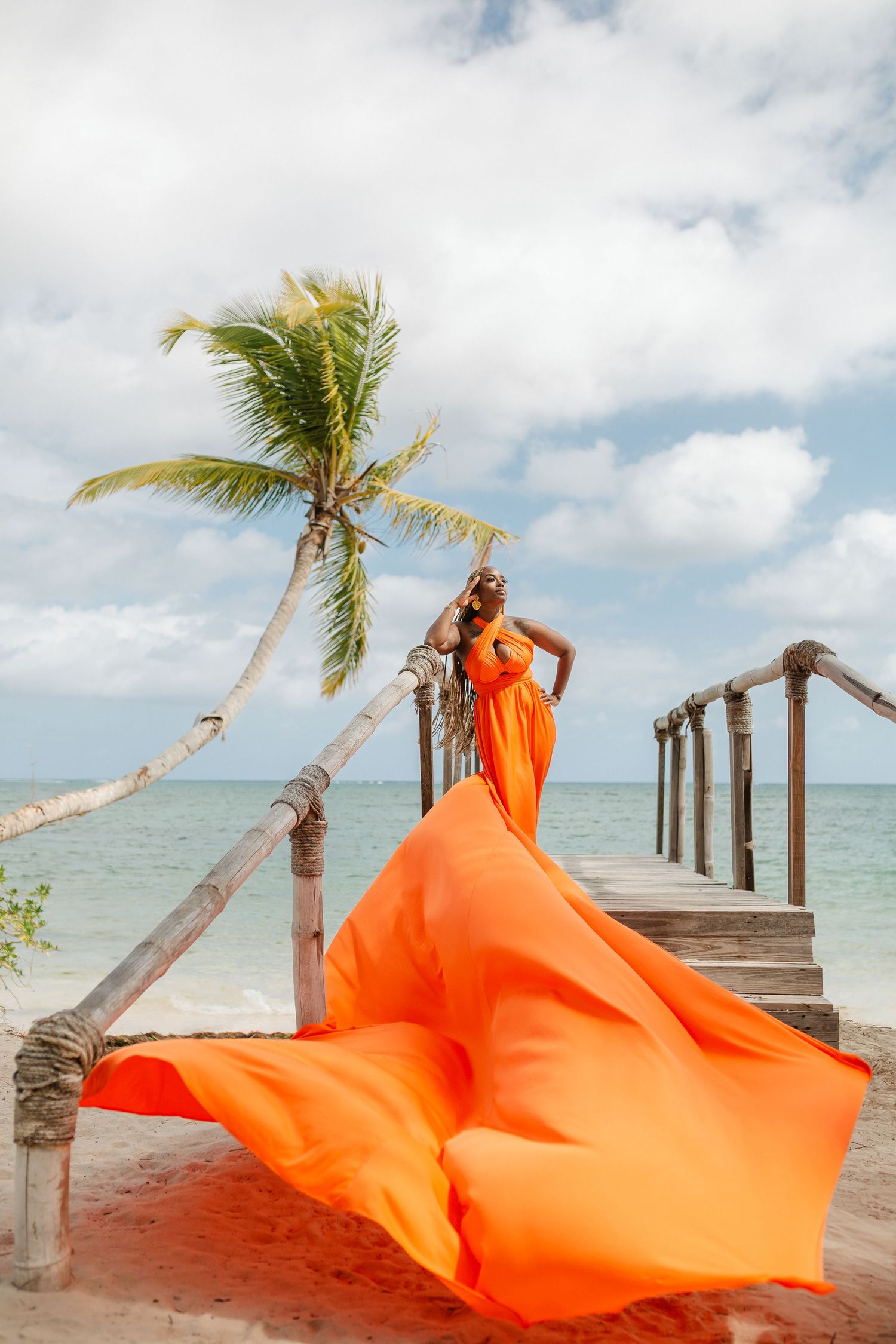 Flying dress Punta Cana, Photo session on the beach. For woman, couple, celebrate birthday,  anniversary