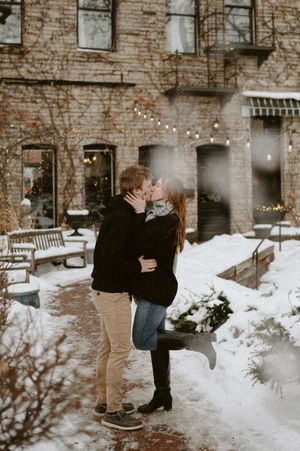 Minnesota Wedding Photographer, Romantic and Authentic Minnesota Photography, Minnesota Winter Couple Photos | Rachel Marie Photography