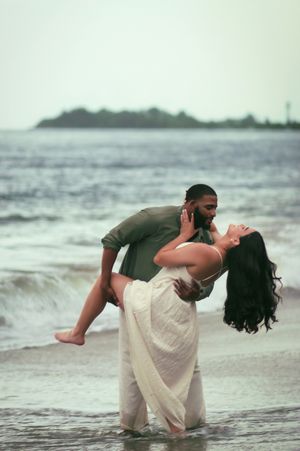 Puerto Rico Photographer. Albert Ray Photo. Book Now. Beach Photoshoot. San Juan Puerto Rico Engagement Photoshoot. Elopement photos. Couple