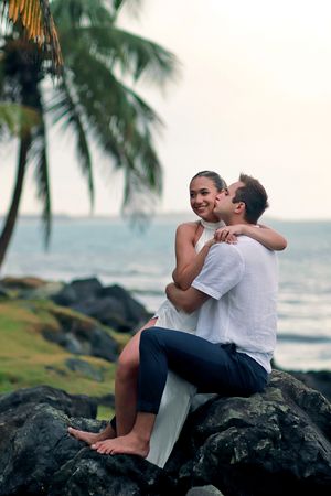 Puerto Rico Photographer. Albert Ray Photo. Book Now. Beach Photoshoot. Seaside Photoshoot. Engagement Photoshoot. Elopement photos.  Couple