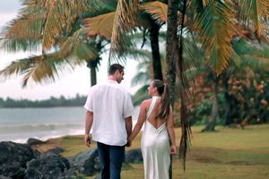 Puerto Rico Photographer. Albert Ray Photo. Book Now. Beach Photoshoot. Seaside Photoshoot. Engagement Photoshoot. Elopement photos.  Couple