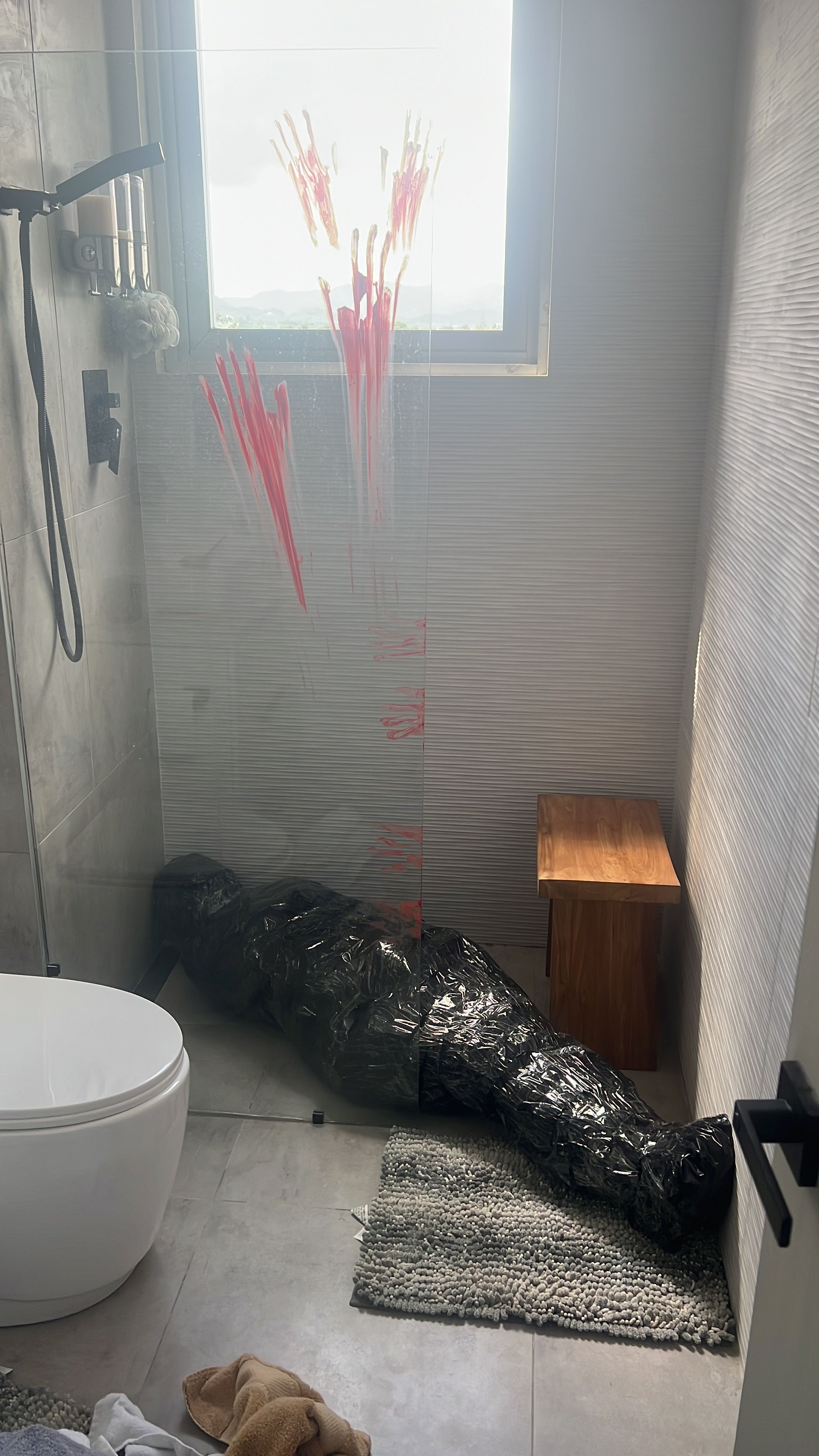 props for party, art pieces horror ghost.