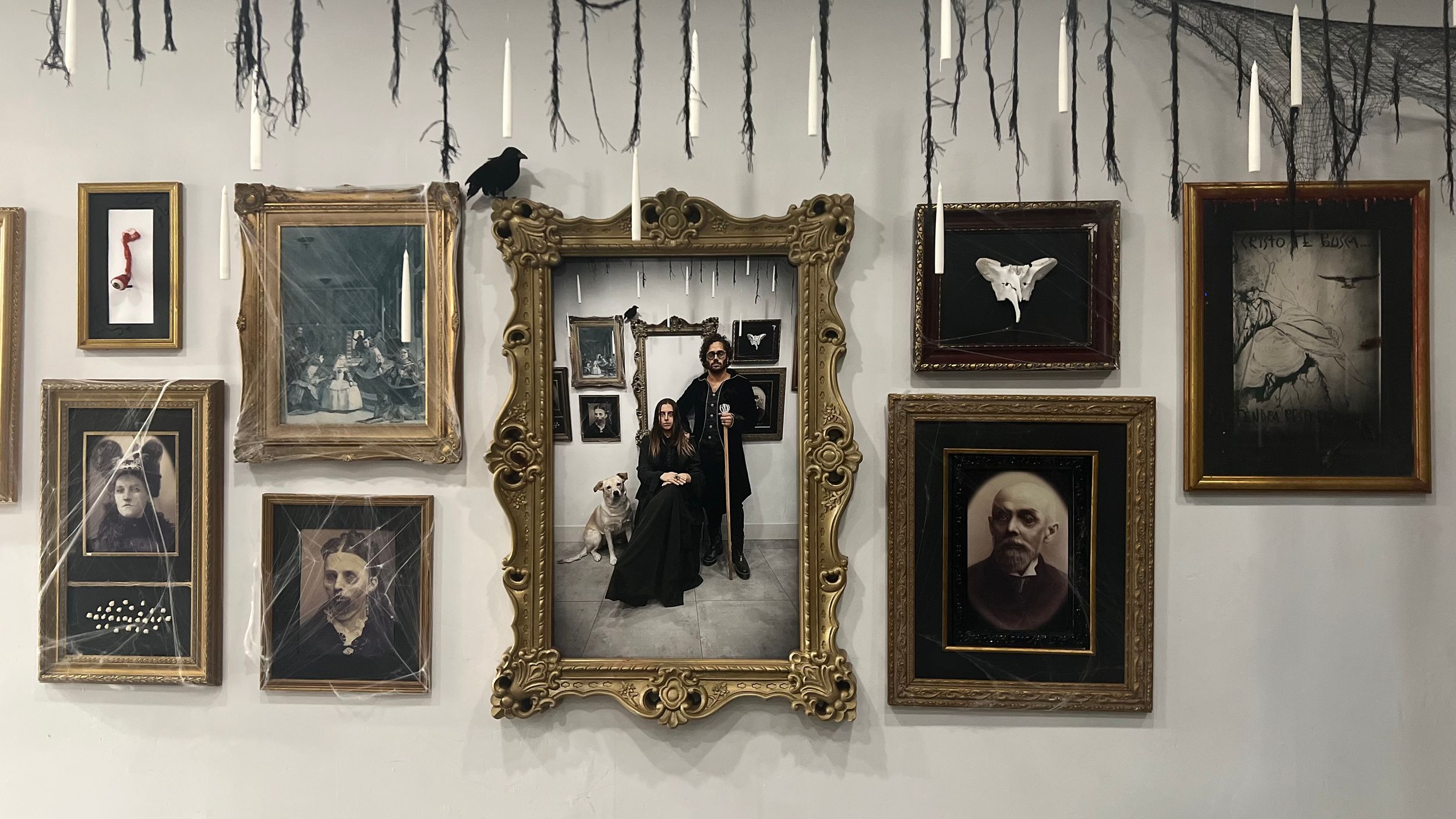 props for party, art pieces horror ghost.