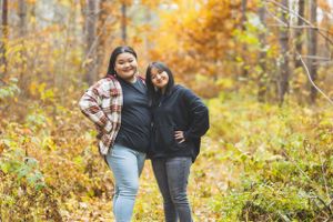 #SaintPaulphotographer
#couplesportrait
#Hmongcouplesportrait
#portraitphotography
#outsideportraitcouple
#familyportraitsession