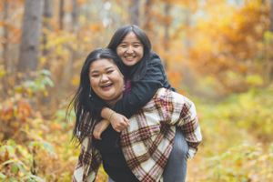 #SaintPaulphotographer
#couplesportrait
#Hmongcouplesportrait
#portraitphotography
#outsideportraitcouple
#familyportraitsession