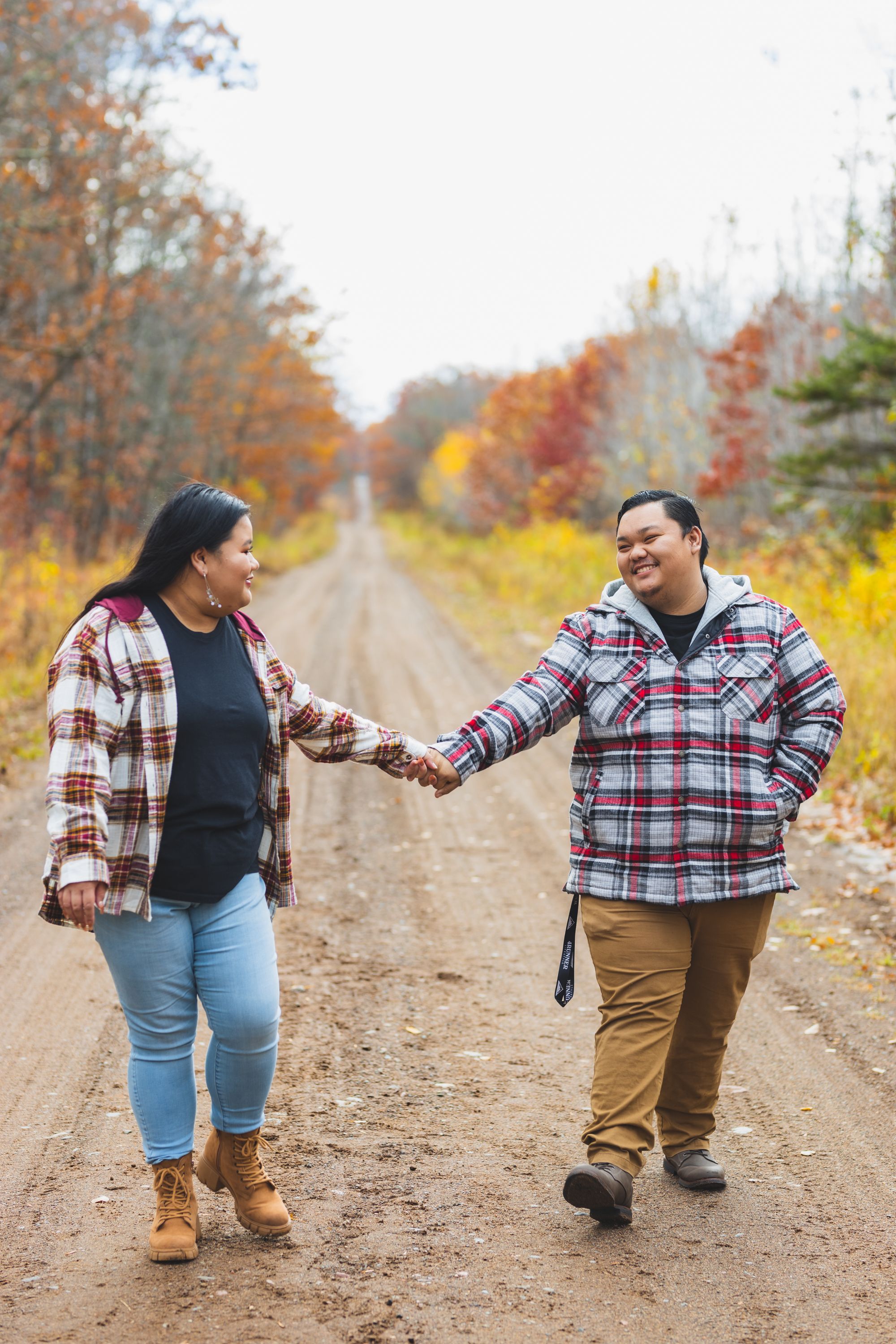 #SaintPaulphotographer
#couplesportrait
#Hmongcouplesportrait
#portraitphotography
#outsideportraitcouple