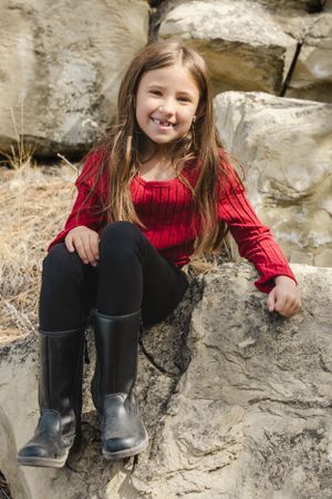 The Cox family shares smiles and sweet moments during a joyful photo session, capturing love, laughter, and togetherness.