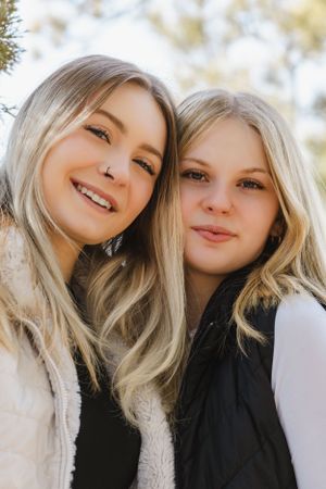 The Acords share smiles and sweet moments during a joyful photo session, capturing love, laughter, and their special bond.
