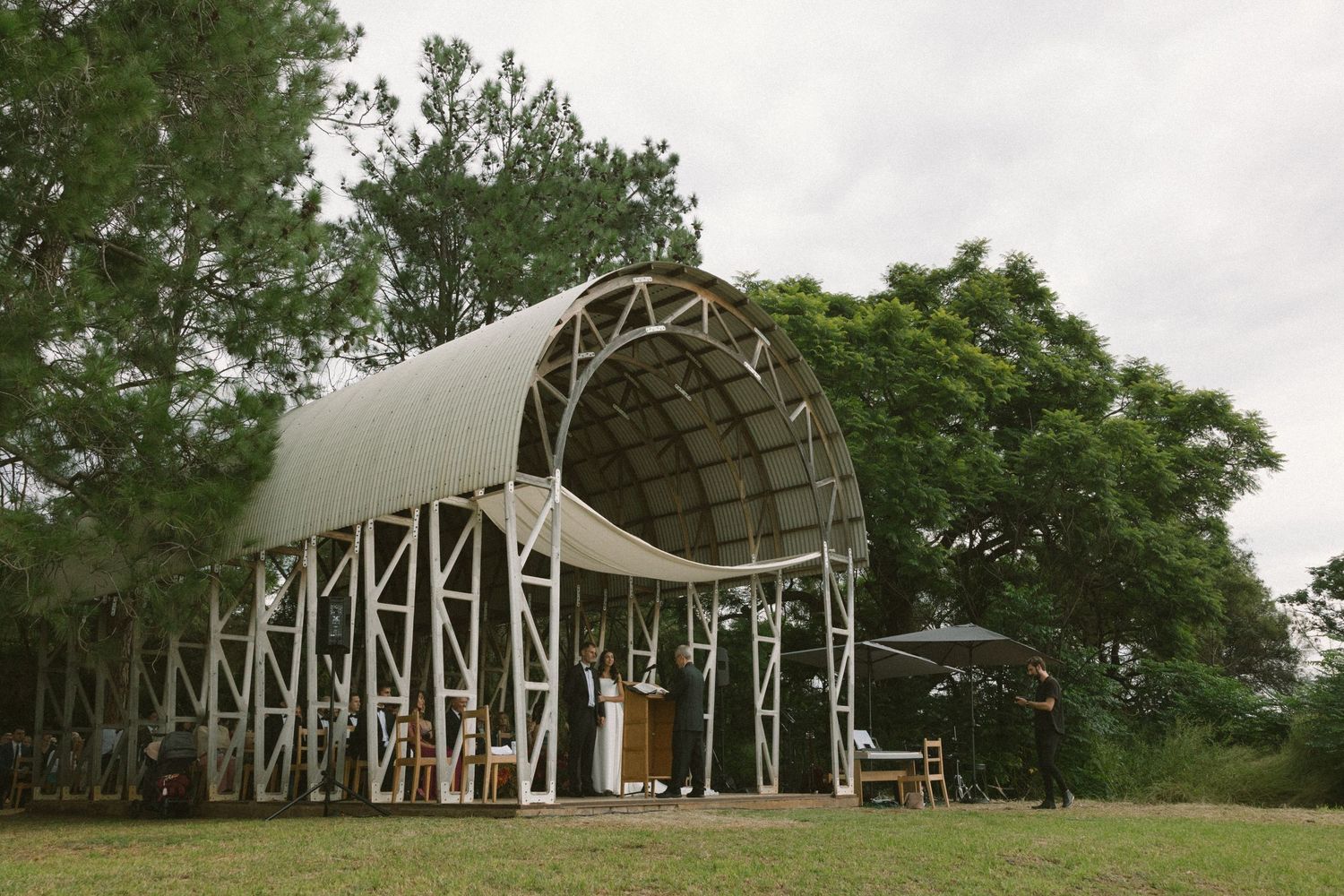 Cape Town wedding photographer Christene de Coning at Kleine Rijke documentary wedding
