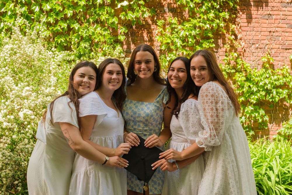 Senior photo session with Bethel University graduates