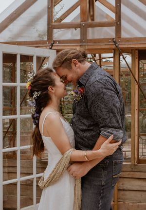 Franklin County photographer, Missouri photographer, STL photography, candid wedding, family, portraits near me, photography near me.