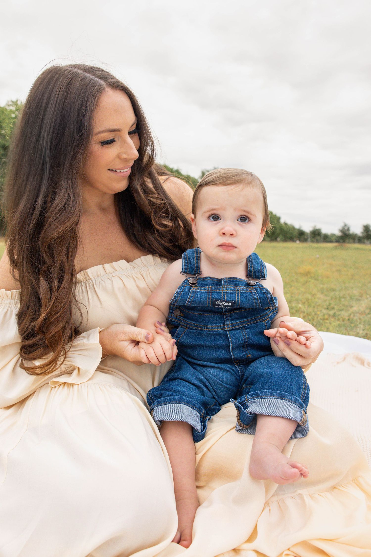 Motherhood portrait session in Spring, Texas