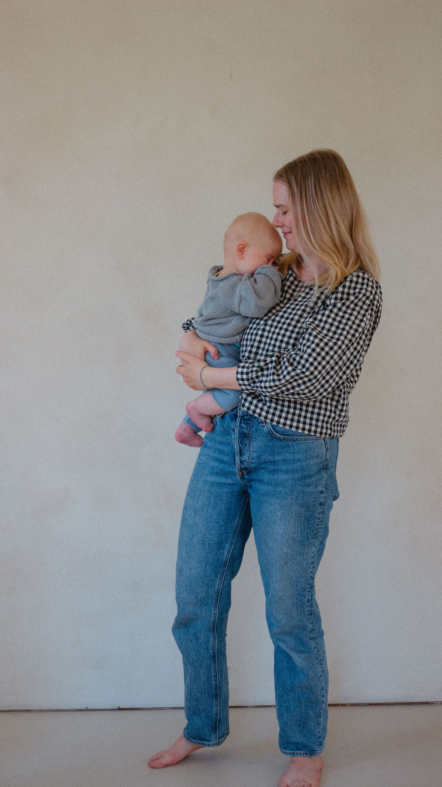 Vancouver Family and Motherhood Photographer offering candid, natural Sessions for pregnancy, newborn, breastfeeding, mommy and me sessions.