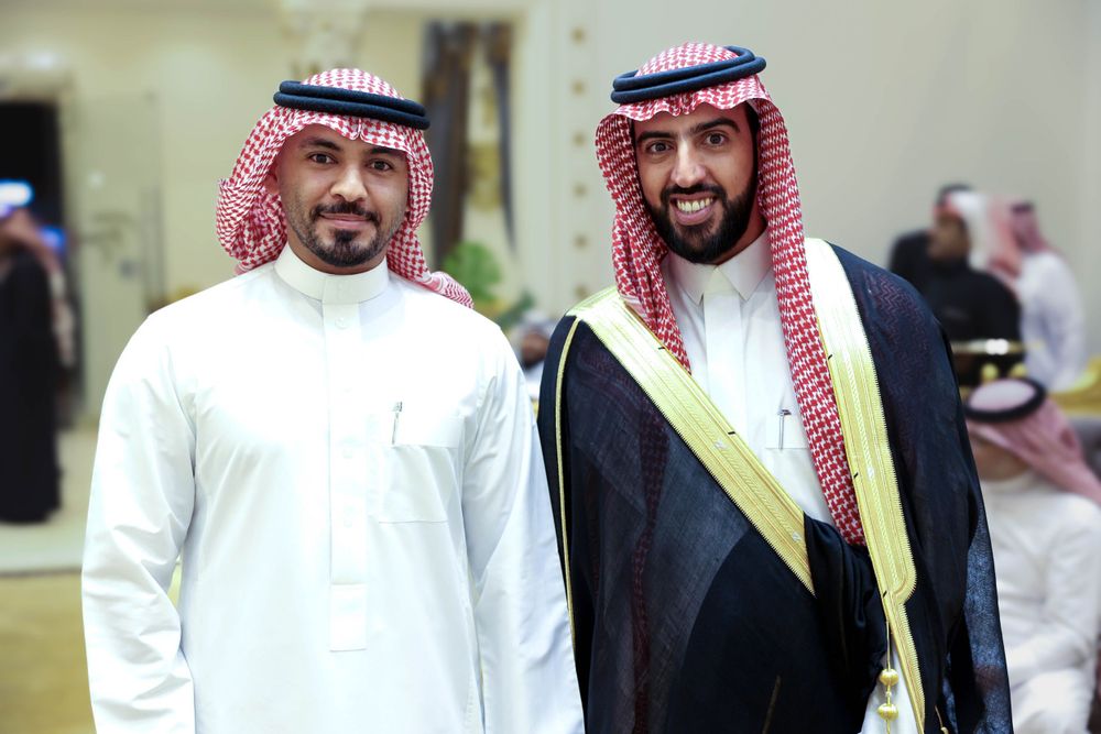 صورة تذكارية للمتألق هيثم خالد المنتج وصانع المحتوى، الرئيس التنفيذي لشركة نوافذ، والمعروف بتقديم برنامج تقارير هيثم مع