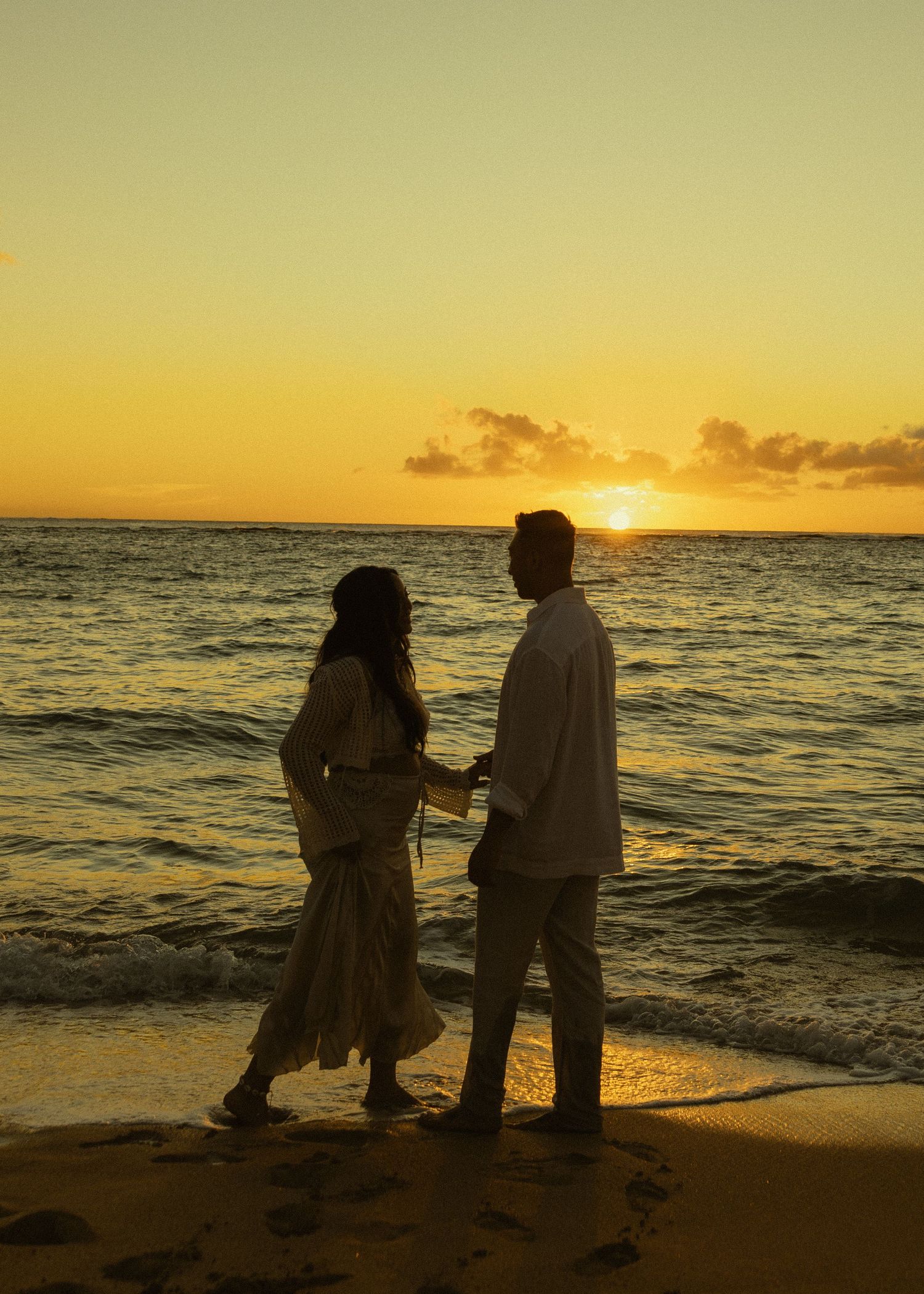 o'ahu photographer, Hawaii photographer, couples photographer, travel photographer, cinematic, storytelling, couples