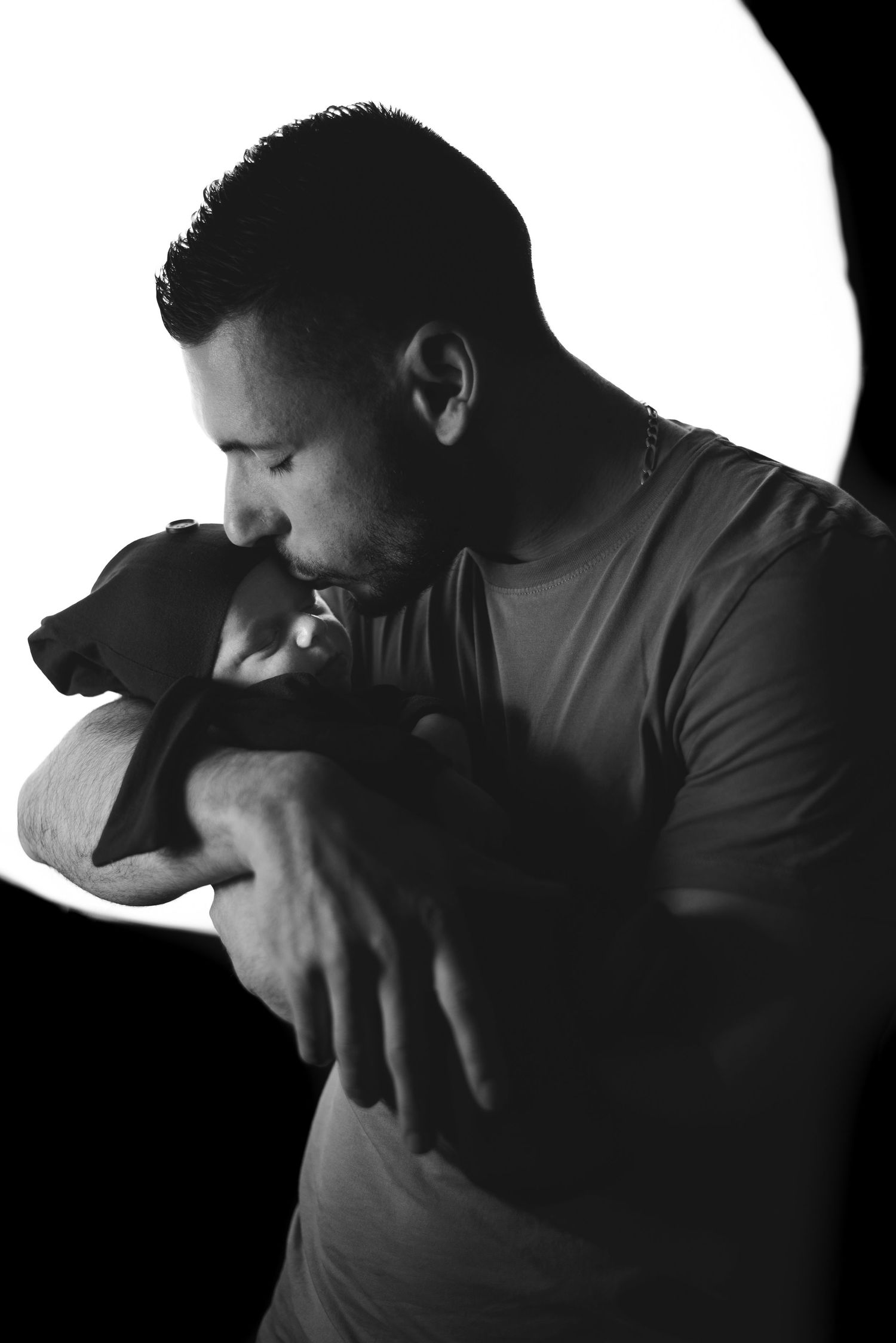 Portrait générationnel - mère & fils, noir et blanc par Flashnoah