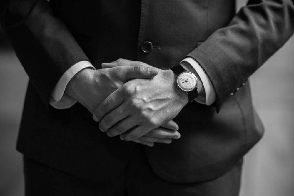 Groom detailed shot