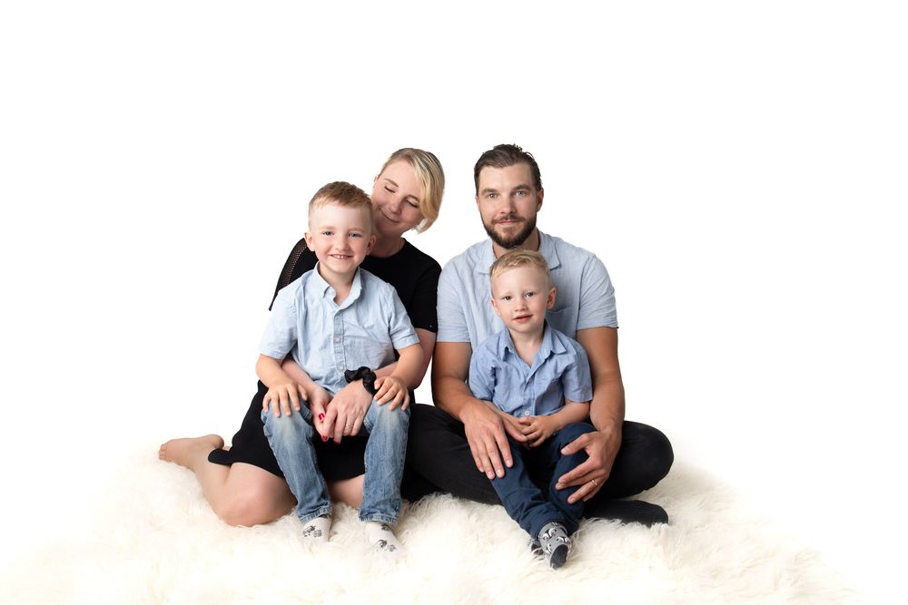Familjefotografering. Fotograf Maria Lantz, Studio i Trekanten, Kalmar, Småland.