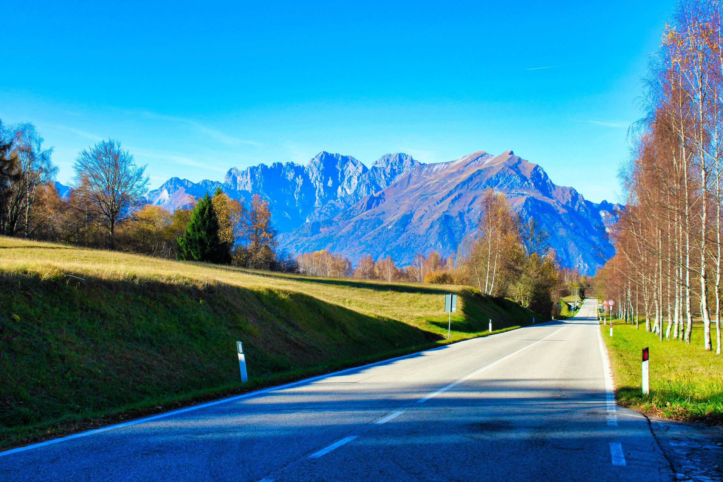 road to the mountains