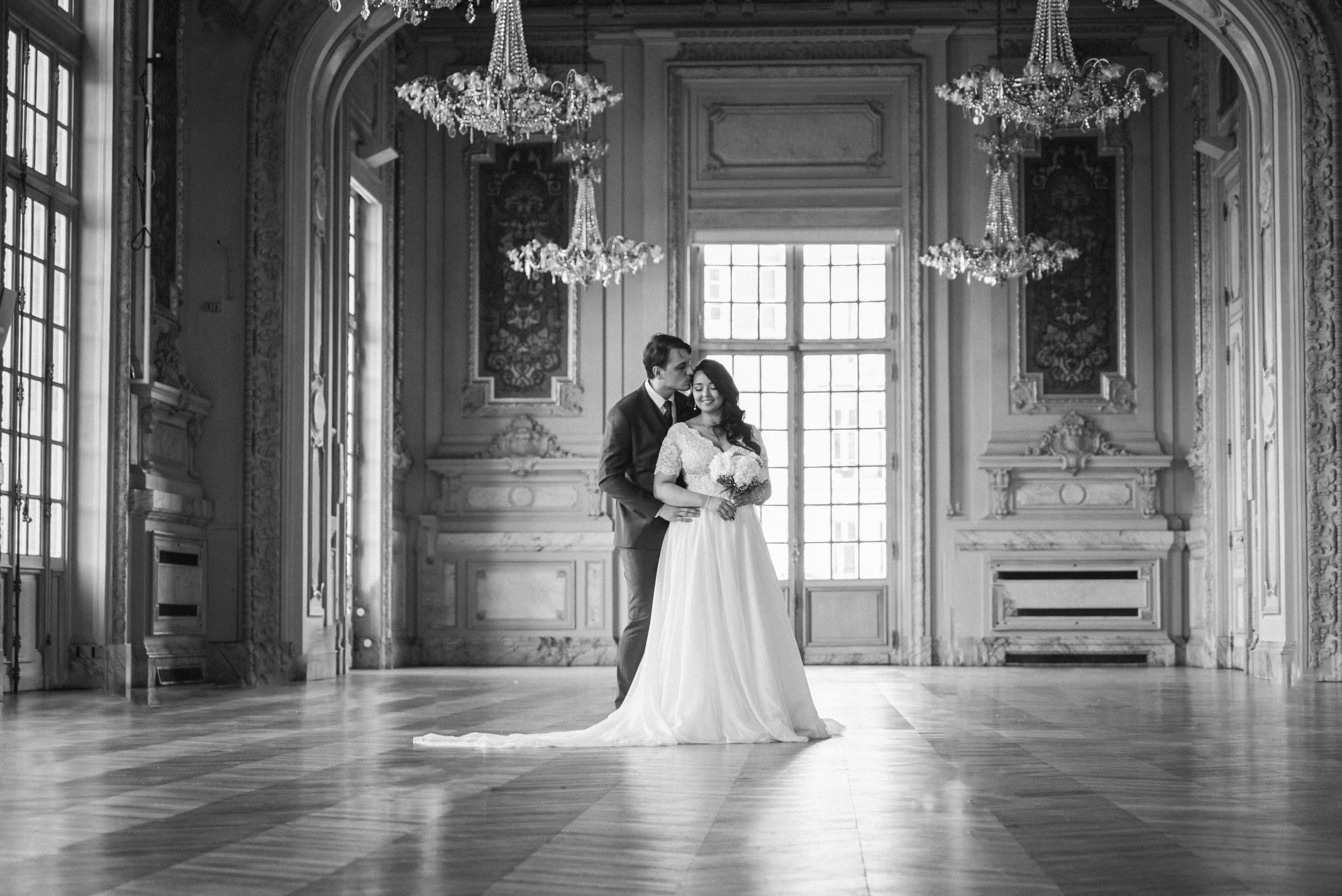 Photo de mariage, couple photographié par Chloé Cabanes