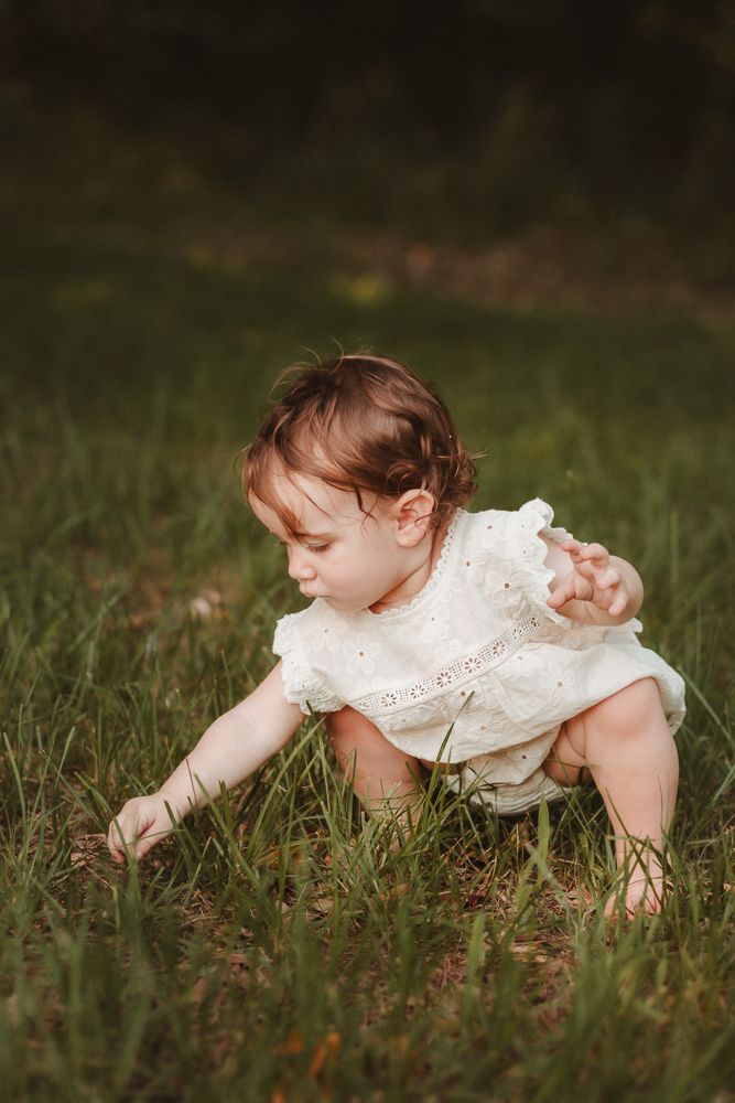East Tx family photographer with children first birthday