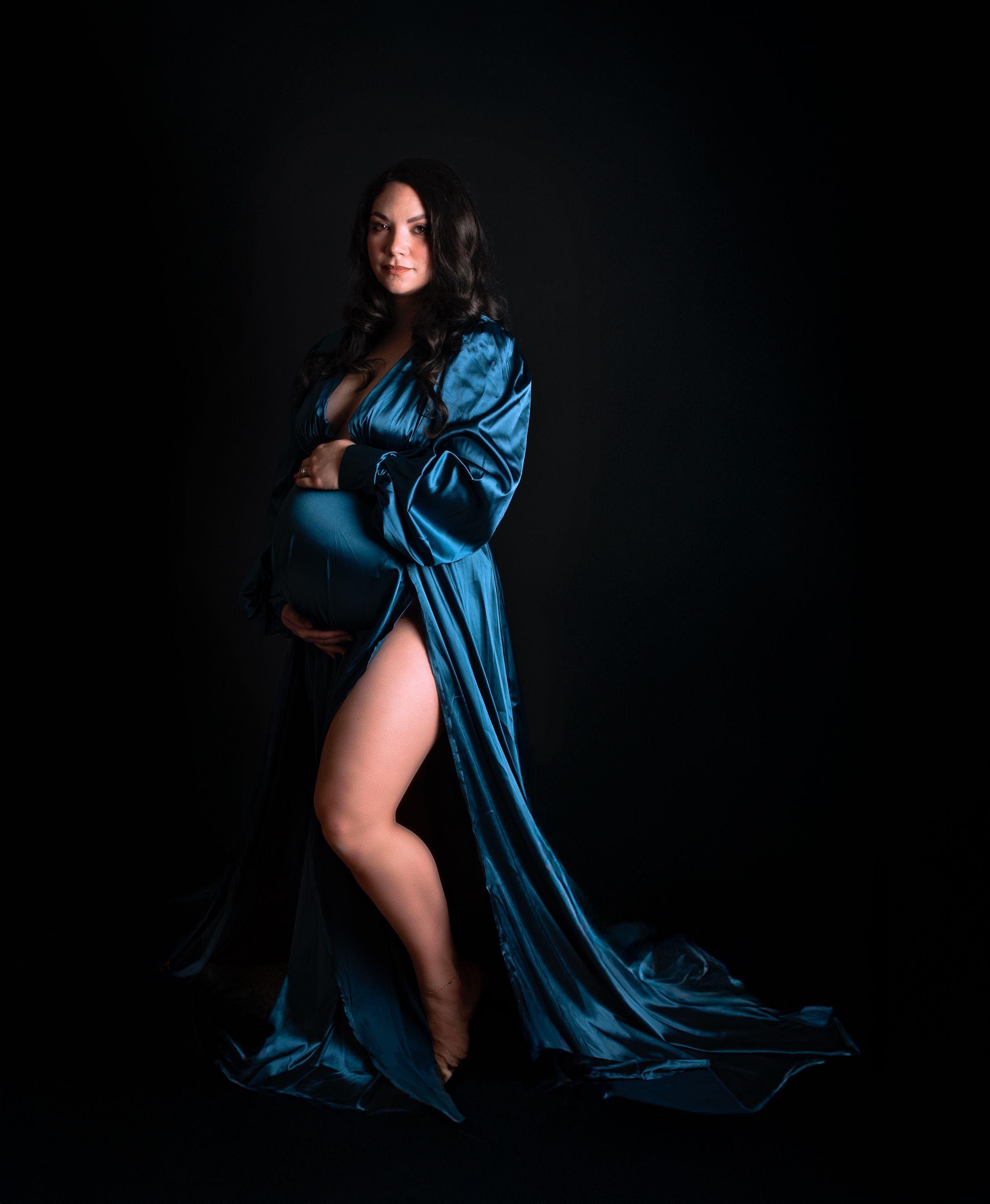Oshi Medlin Photography | Gallatin TN | Published Professional Photographer / Maternity studio