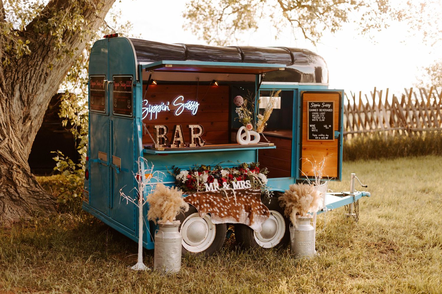Sippin Sassy LLC - Mobile Bar in Cheyenne