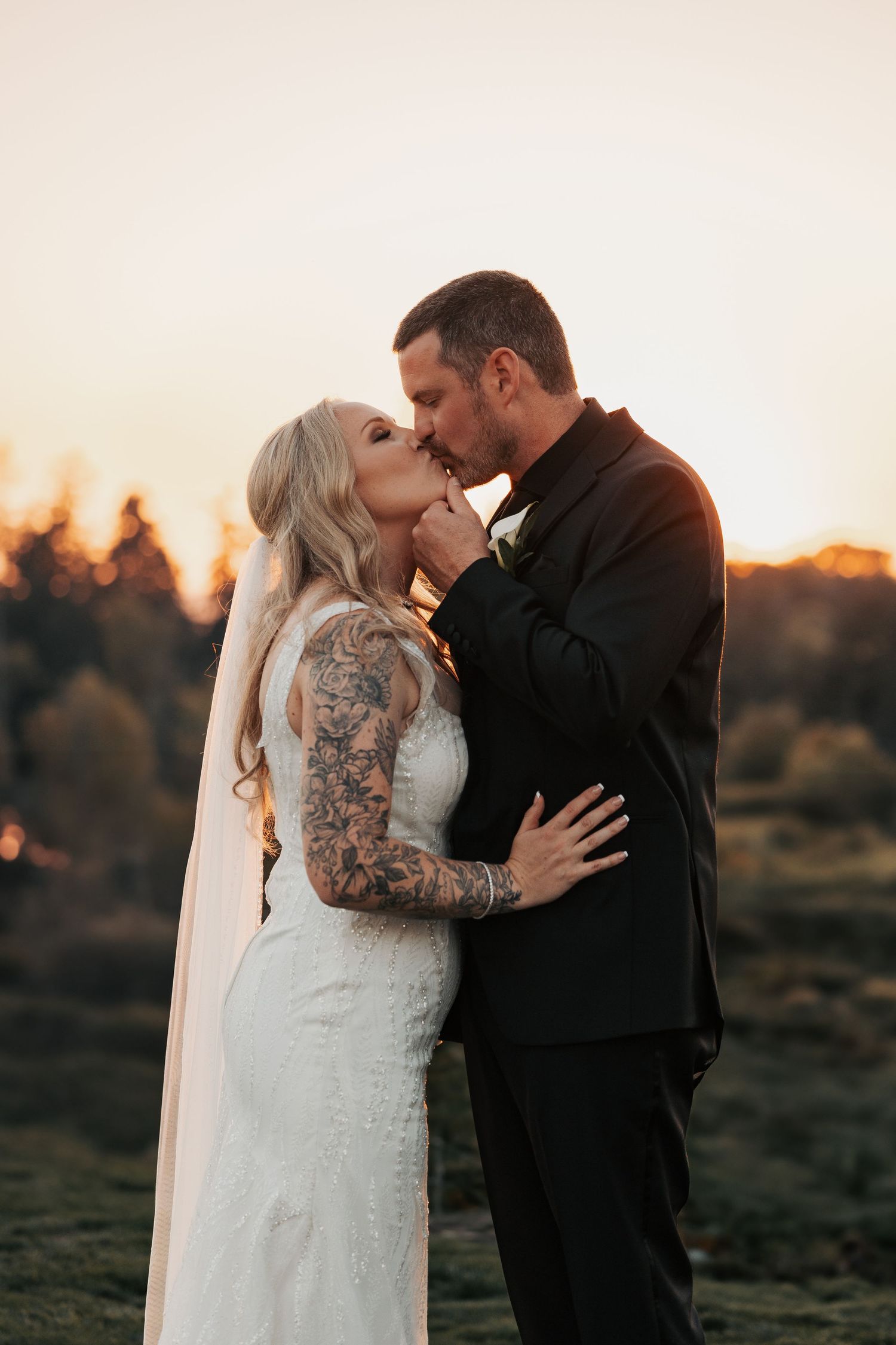 Lake Oswego Hills at sunset, this bride and groom were stunning