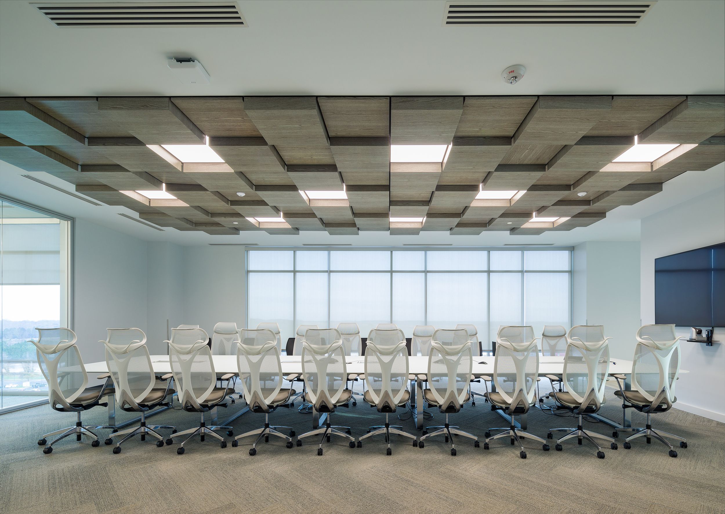 Cincinnati architectural photographer photo of a boardroom meeting area in a North Carolina office