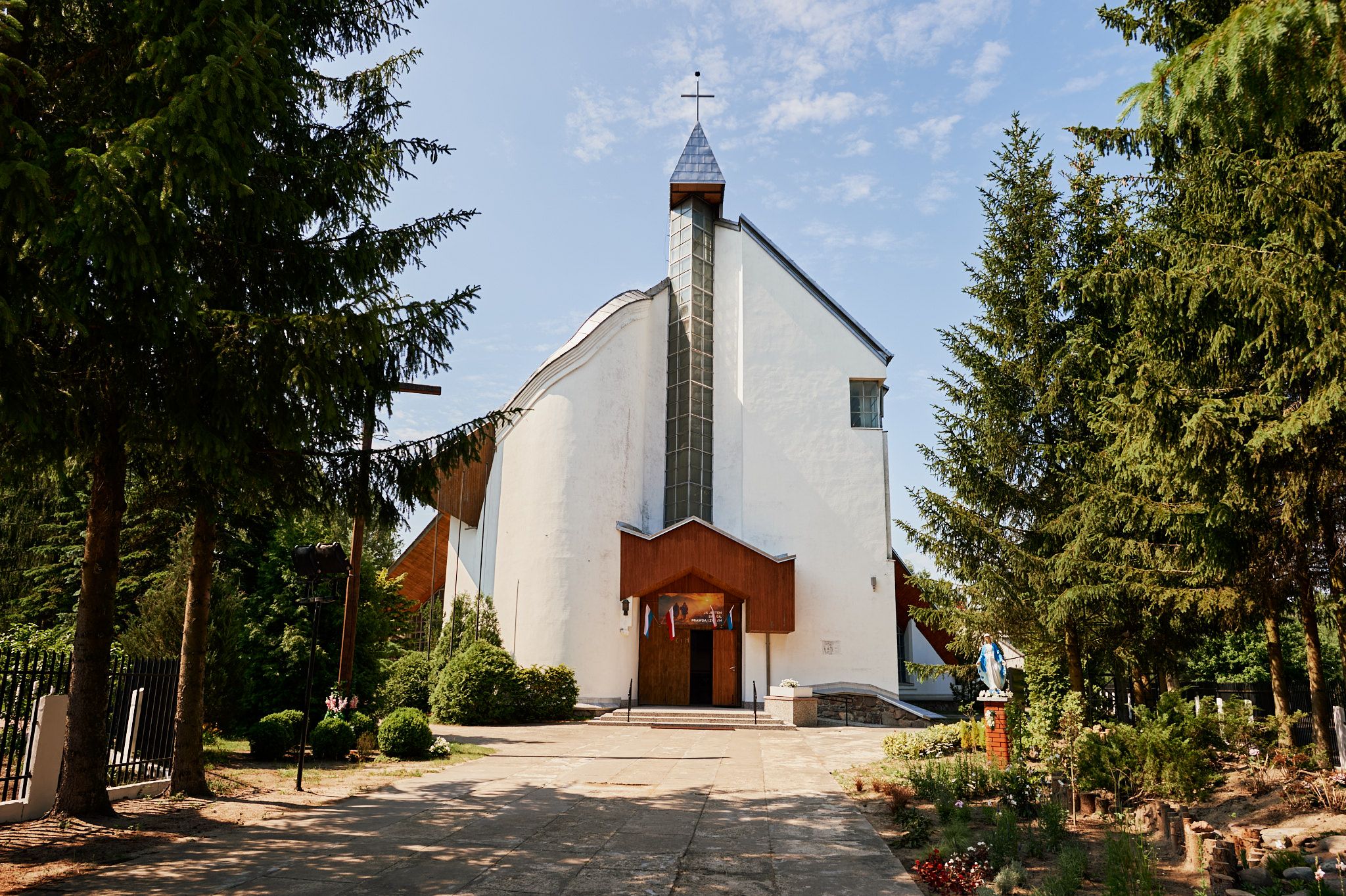 Kościół w Jesionce ul. Kościelna 7