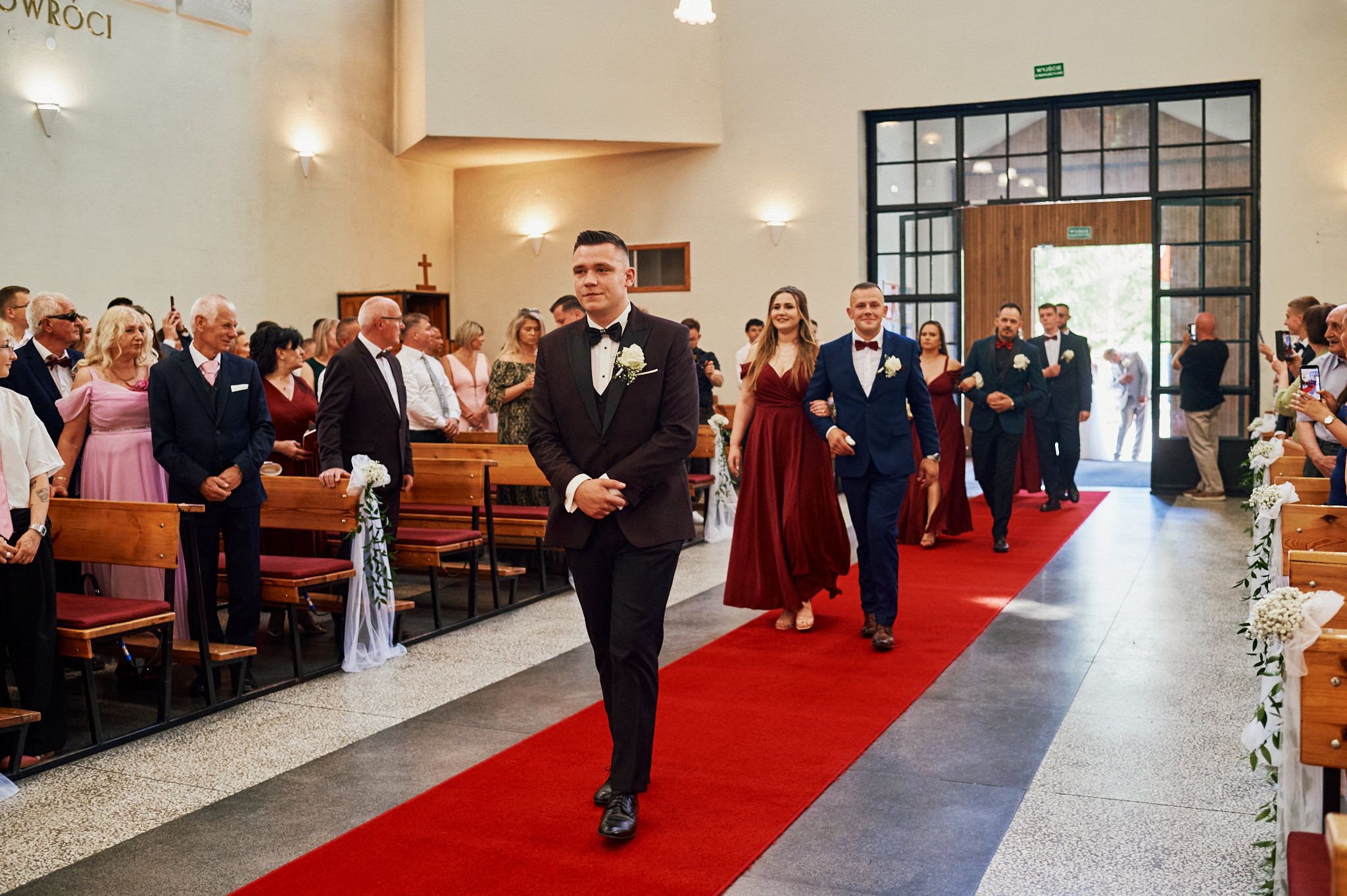 Reportaż ślubny kościół Jesionka